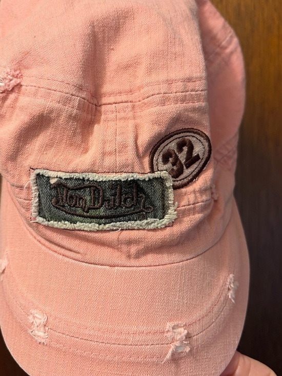 Von Dutch Accessories - Von Dutch Coral Pink Embroidered Patch Cap